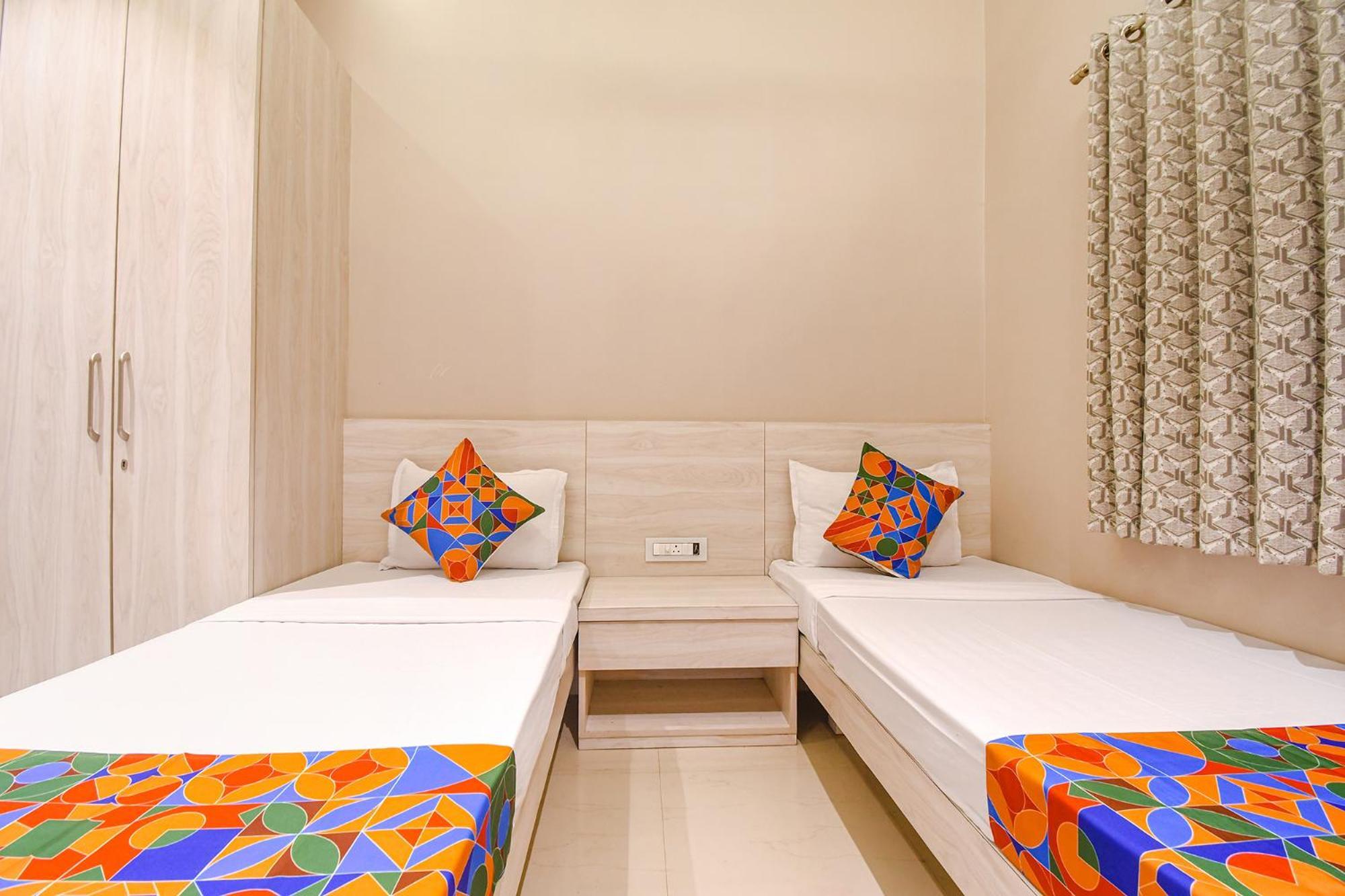Fabhotel Kitchen Q Inn - Belaghata Calcutta Eksteriør billede